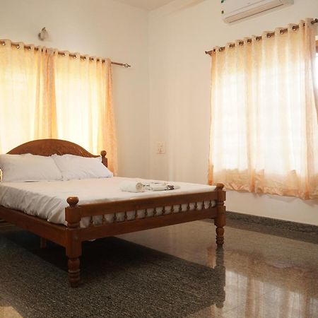 Joby Homestay Kadamakudy Kochi Exterior foto
